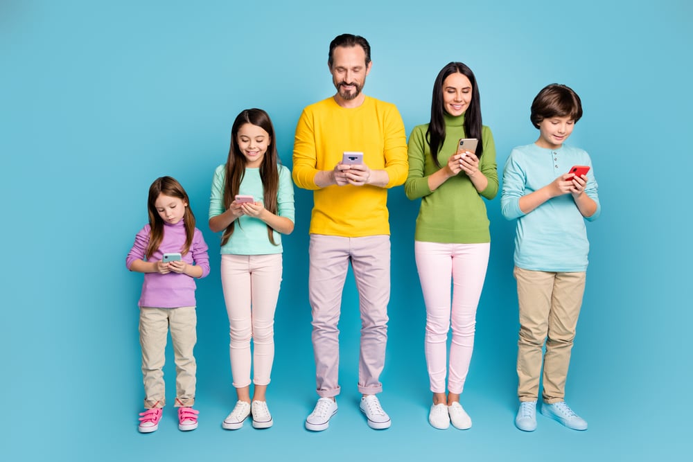 Even bigger families face tremendous-sized display screen-time difficulties