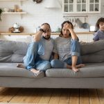 Physical protection – or on the internet protection: Which concerns mothers and fathers most?