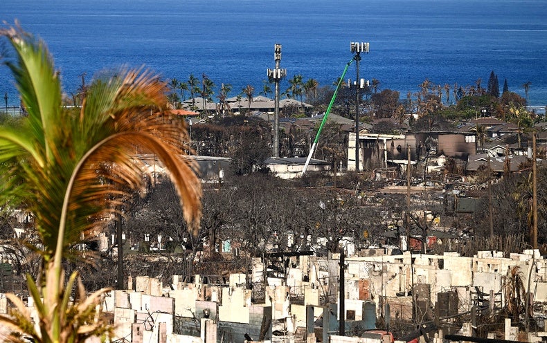 How Fires, Floods and Hurricanes Develop Lethal Pockets of Information Isolation